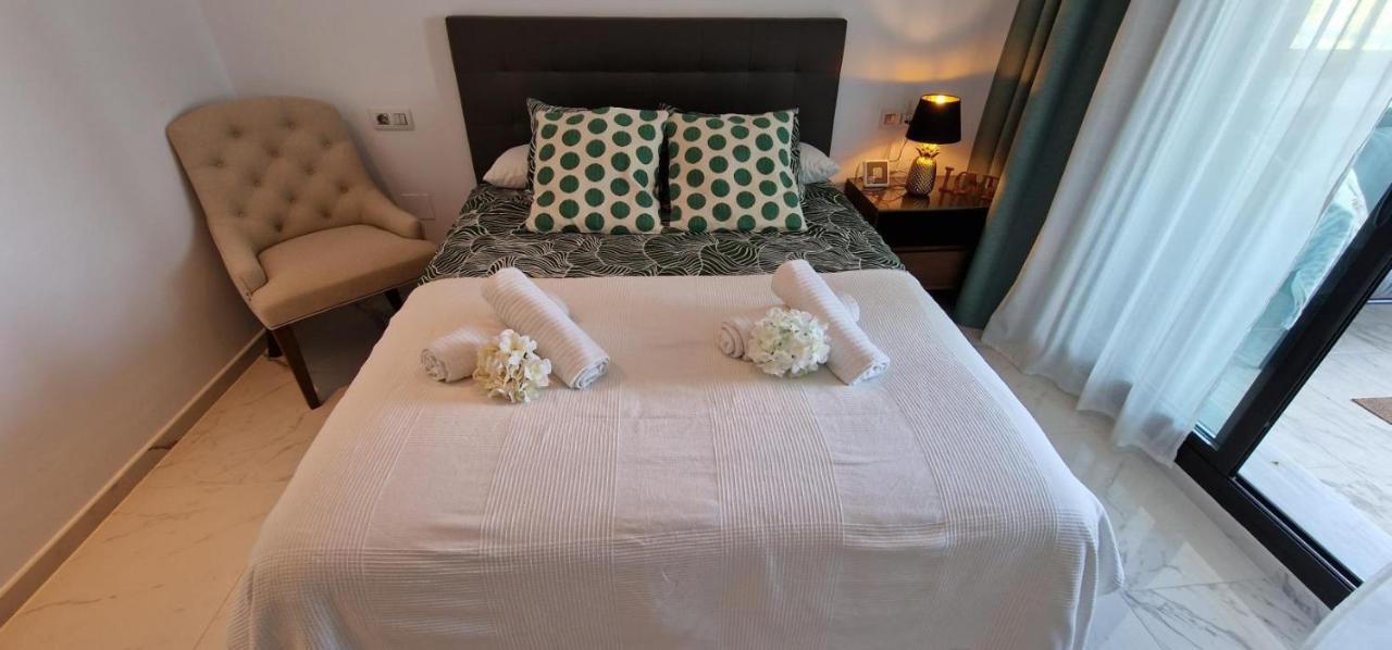 Casares Del Mar Luxury Apartment Málaga Exteriör bild