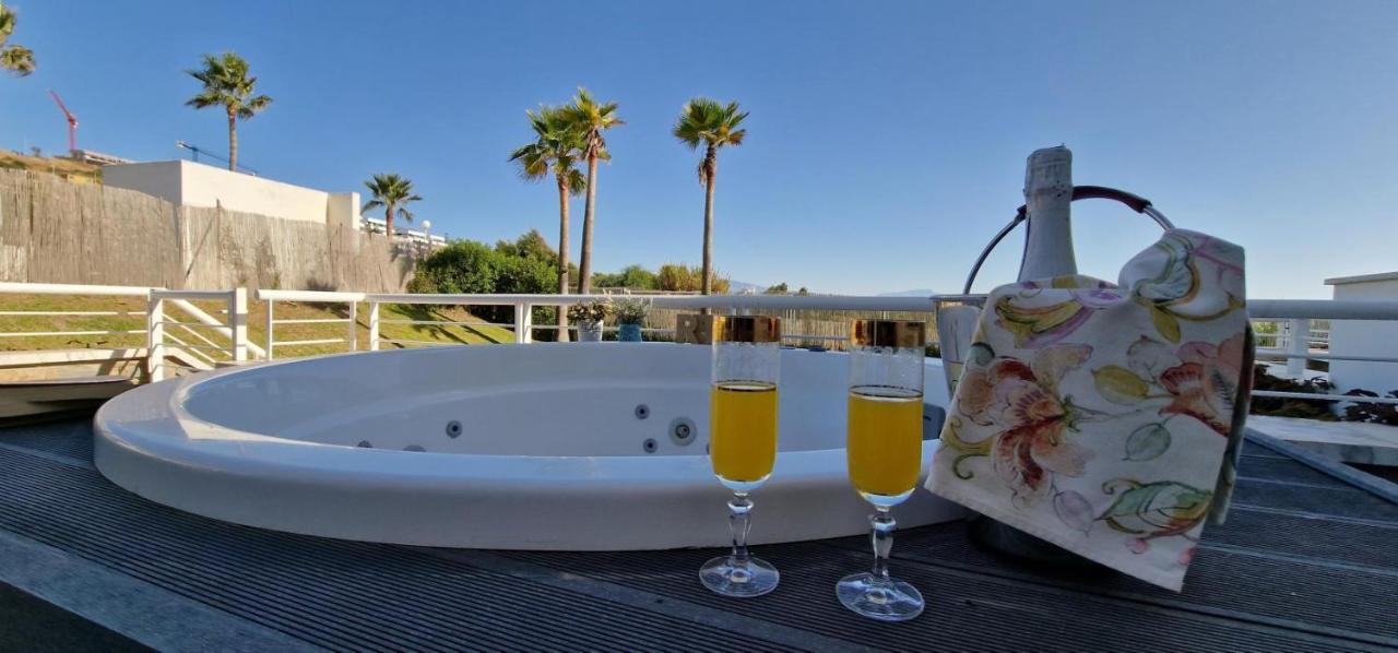 Casares Del Mar Luxury Apartment Málaga Exteriör bild